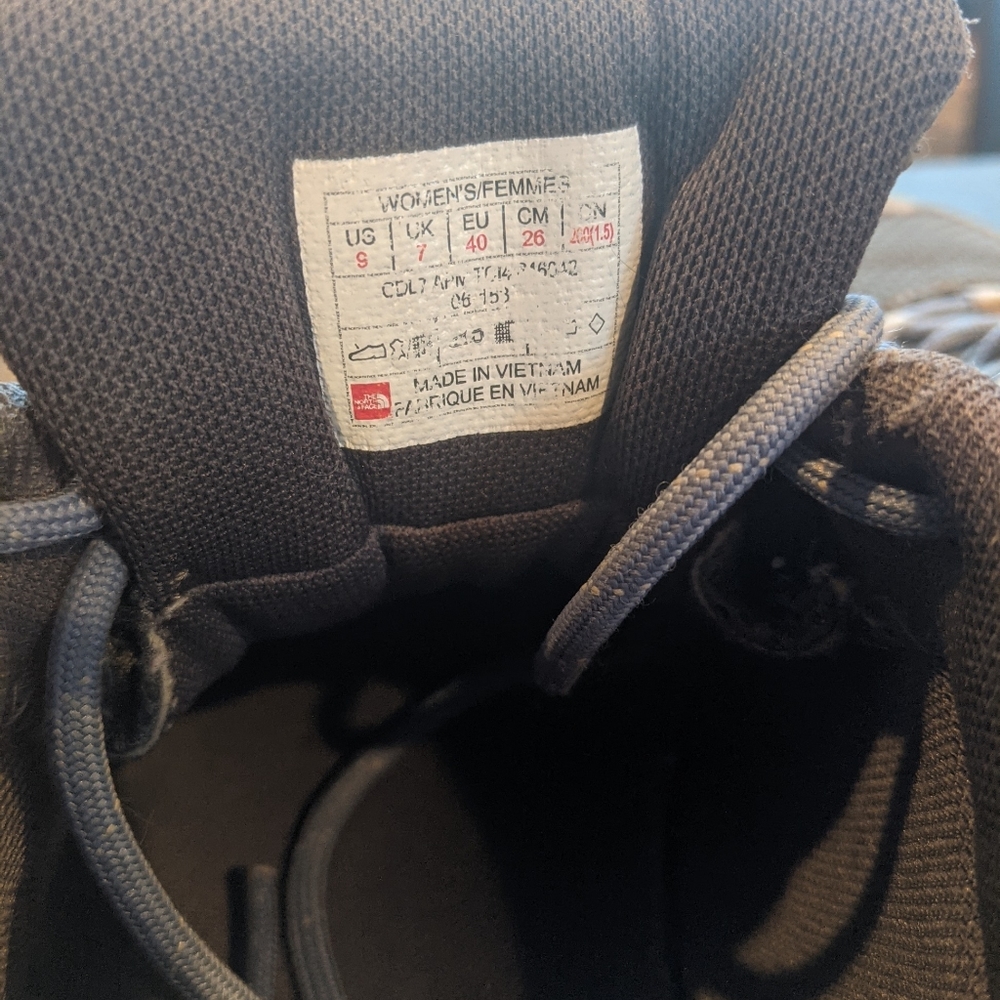 Women's The North Face trail shoes - Picture 3 of 9